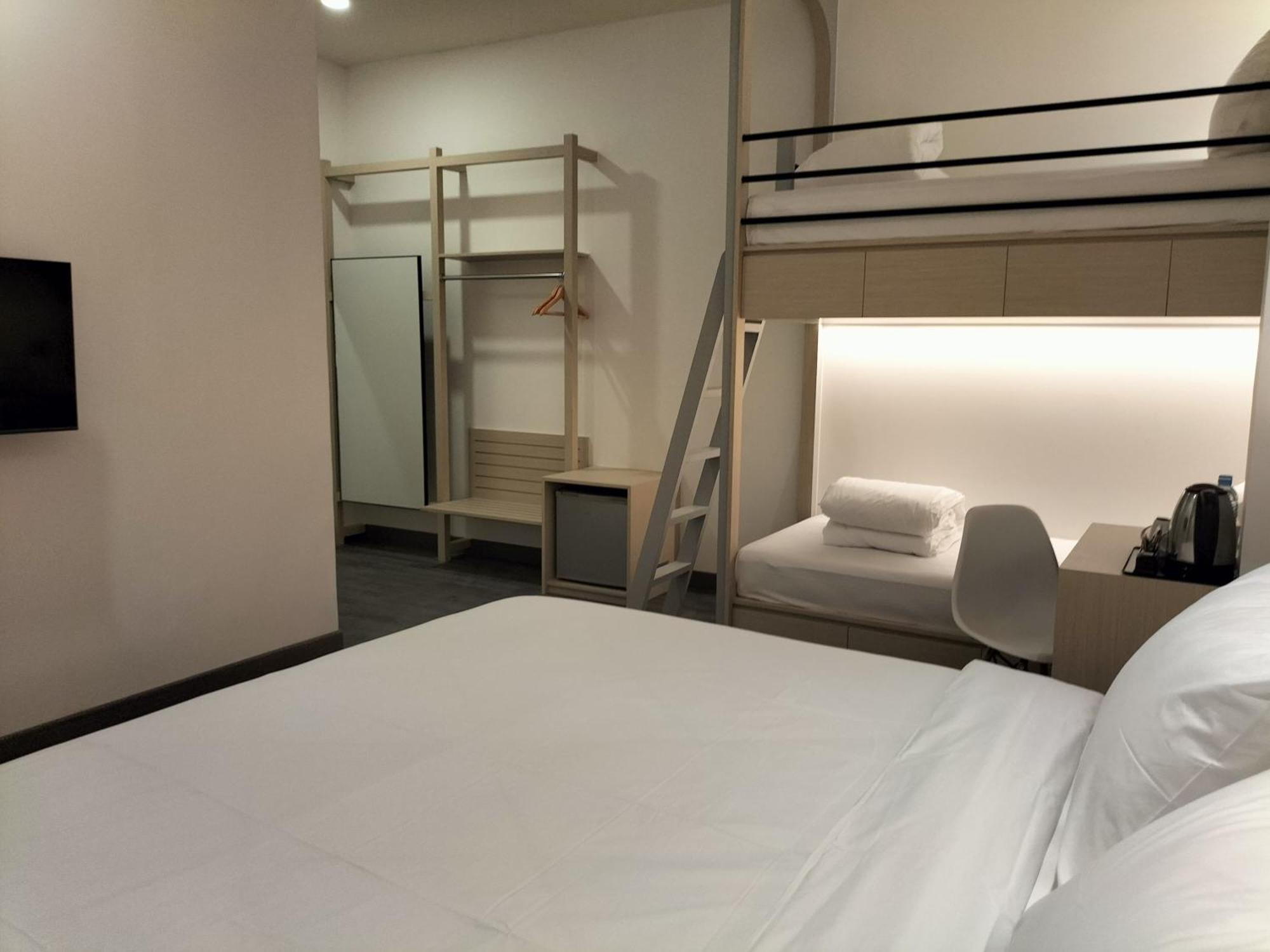 True Blue Hotel Menteng Jakarta Kültér fotó