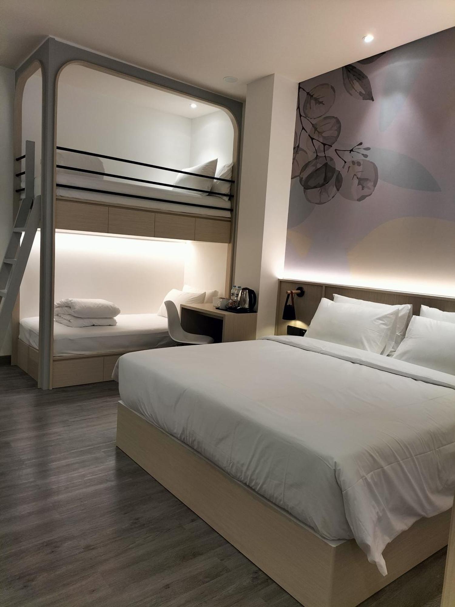 True Blue Hotel Menteng Jakarta Kültér fotó
