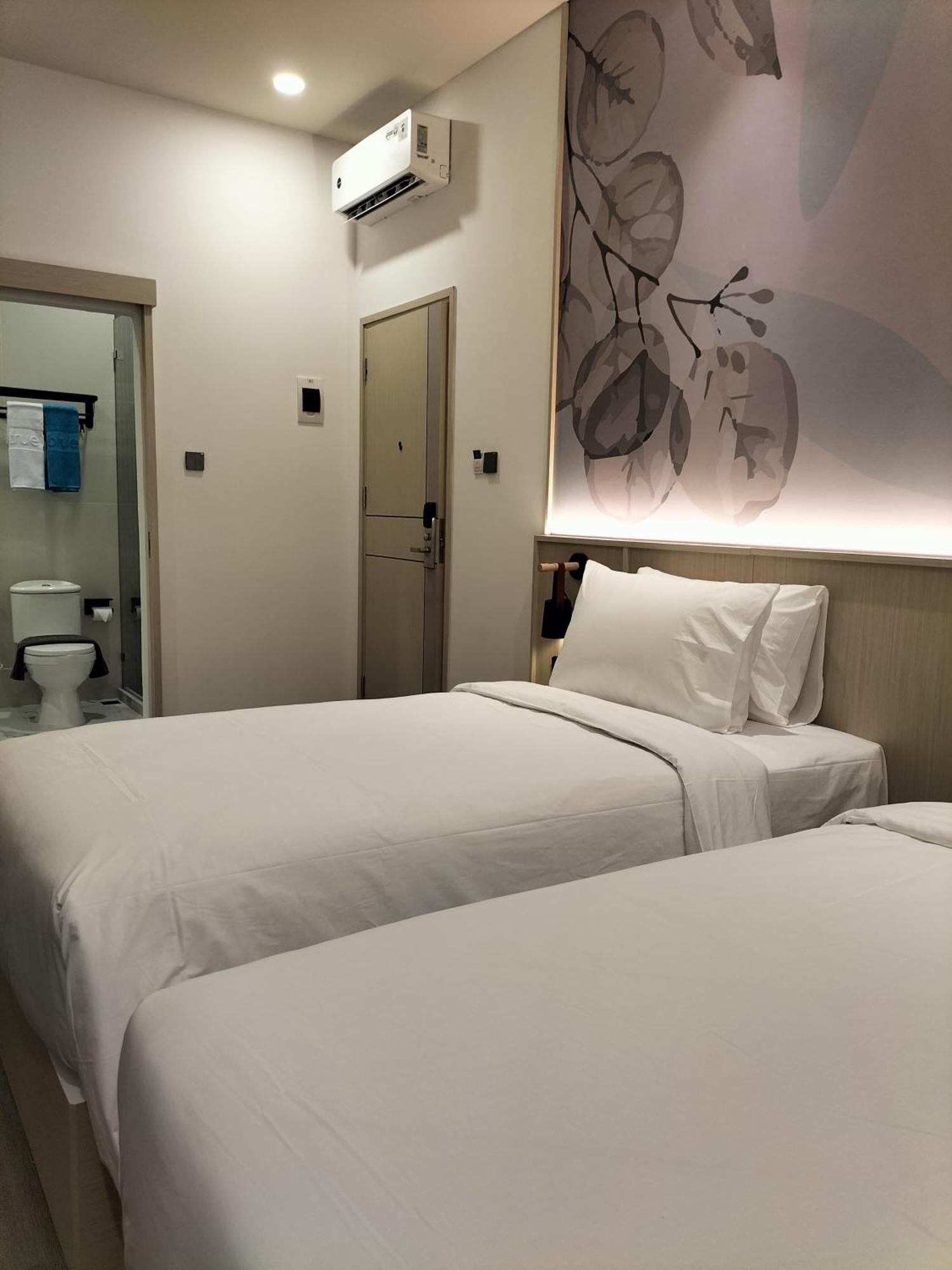 True Blue Hotel Menteng Jakarta Kültér fotó