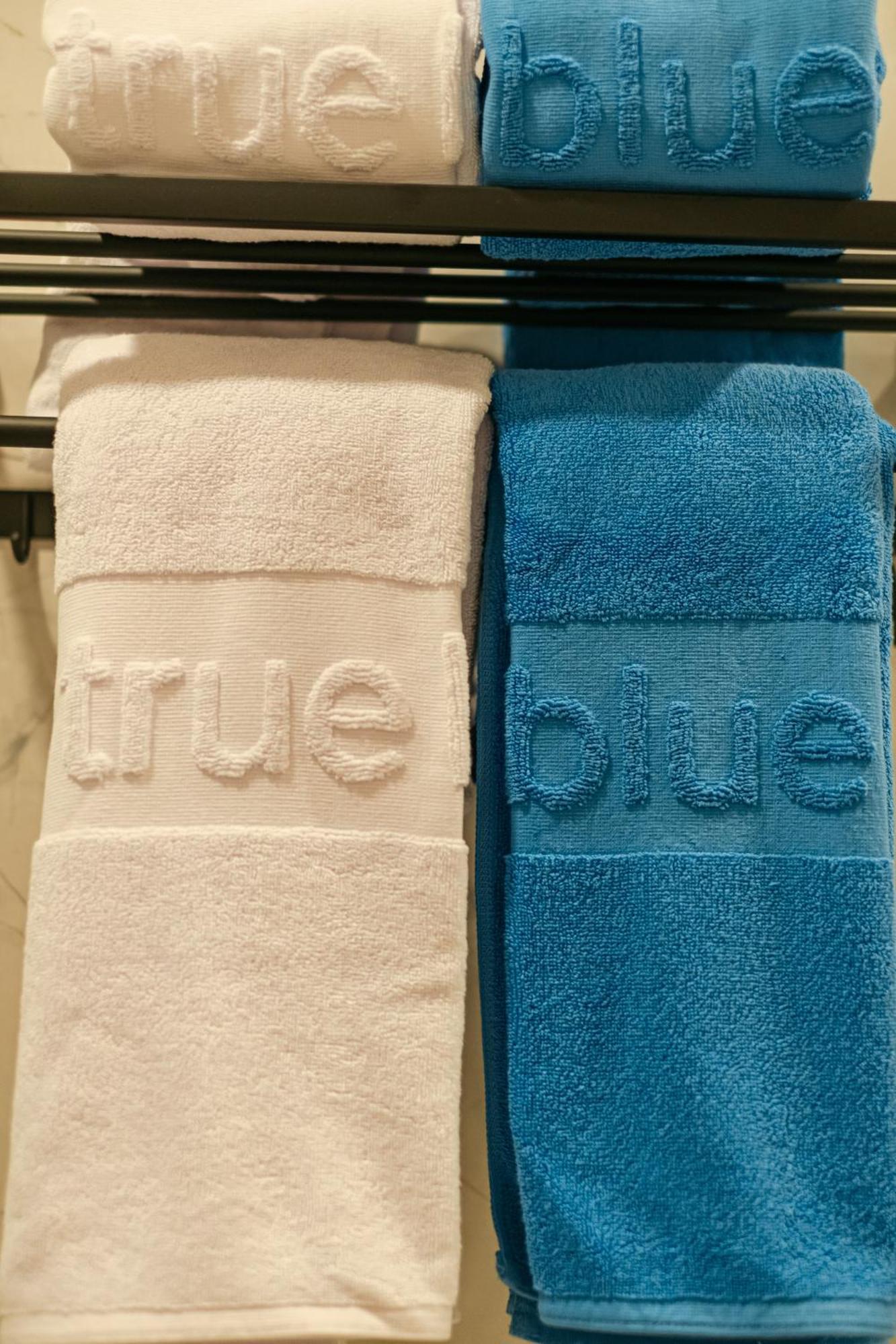 True Blue Hotel Menteng Jakarta Kültér fotó