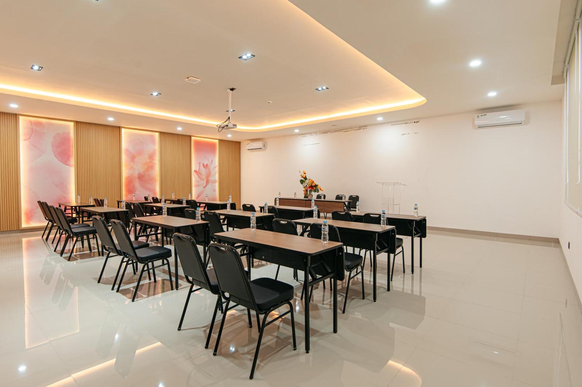 True Blue Hotel Menteng Jakarta Kültér fotó