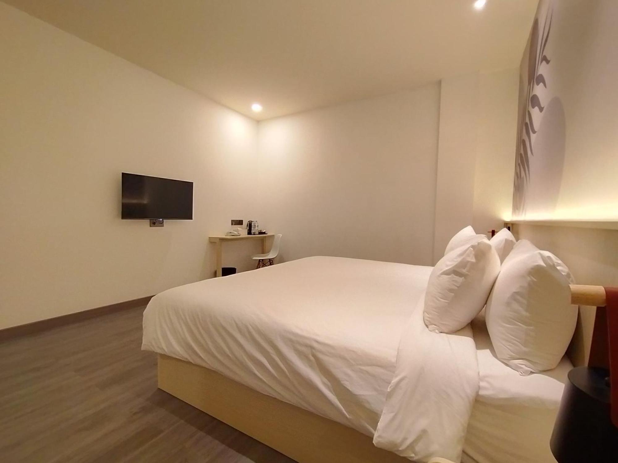 True Blue Hotel Menteng Jakarta Kültér fotó